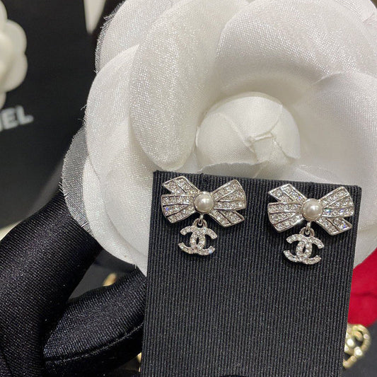 2025 Sparkling Zircon Bow Earrings