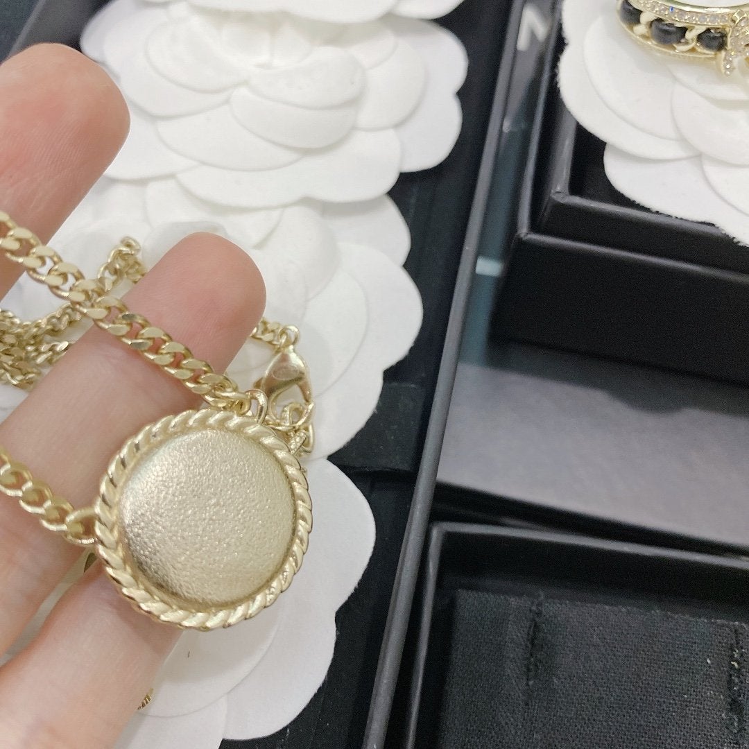 2025 Luxury Rhinestone Necklace