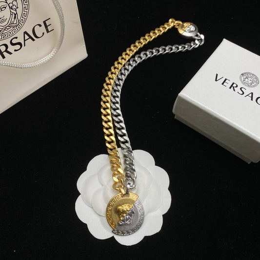 2025 Classic Half Gold Half Silver Lion Head Necklace