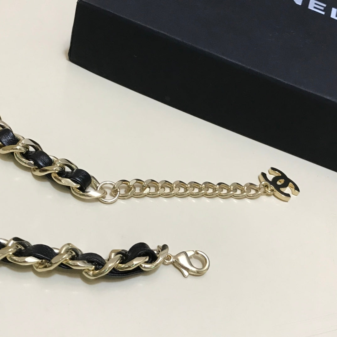 2025 black square LOGO necklace