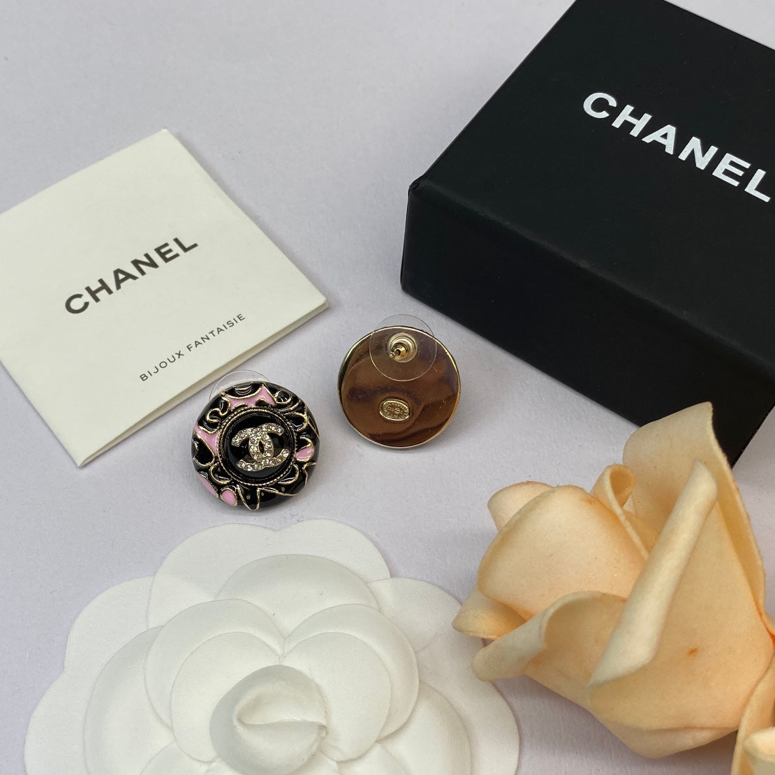 2025 Fashion double C rhinestone graffiti earrings