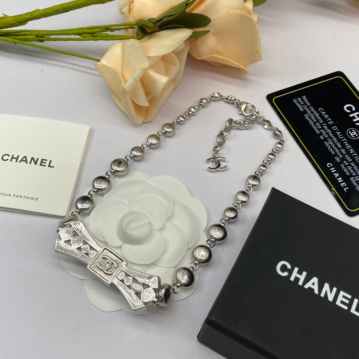 2025 Fashion CC Bow Rhinestone Necklace