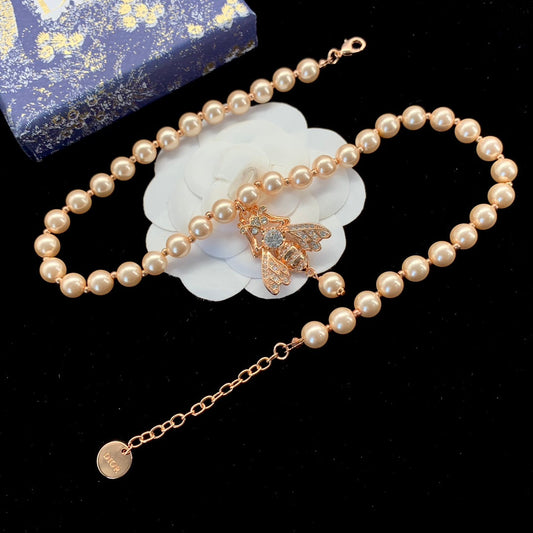 2025 Fashion CD pearl bee pendant necklace