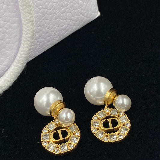 2025 Elegant Zircon Pearl Earrings