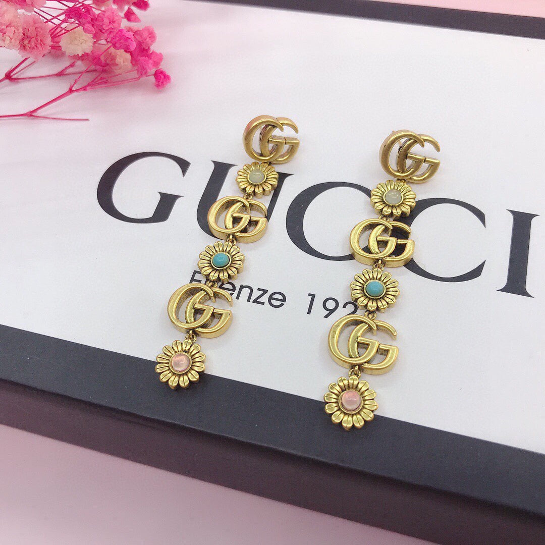 2025 Retro flower earrings