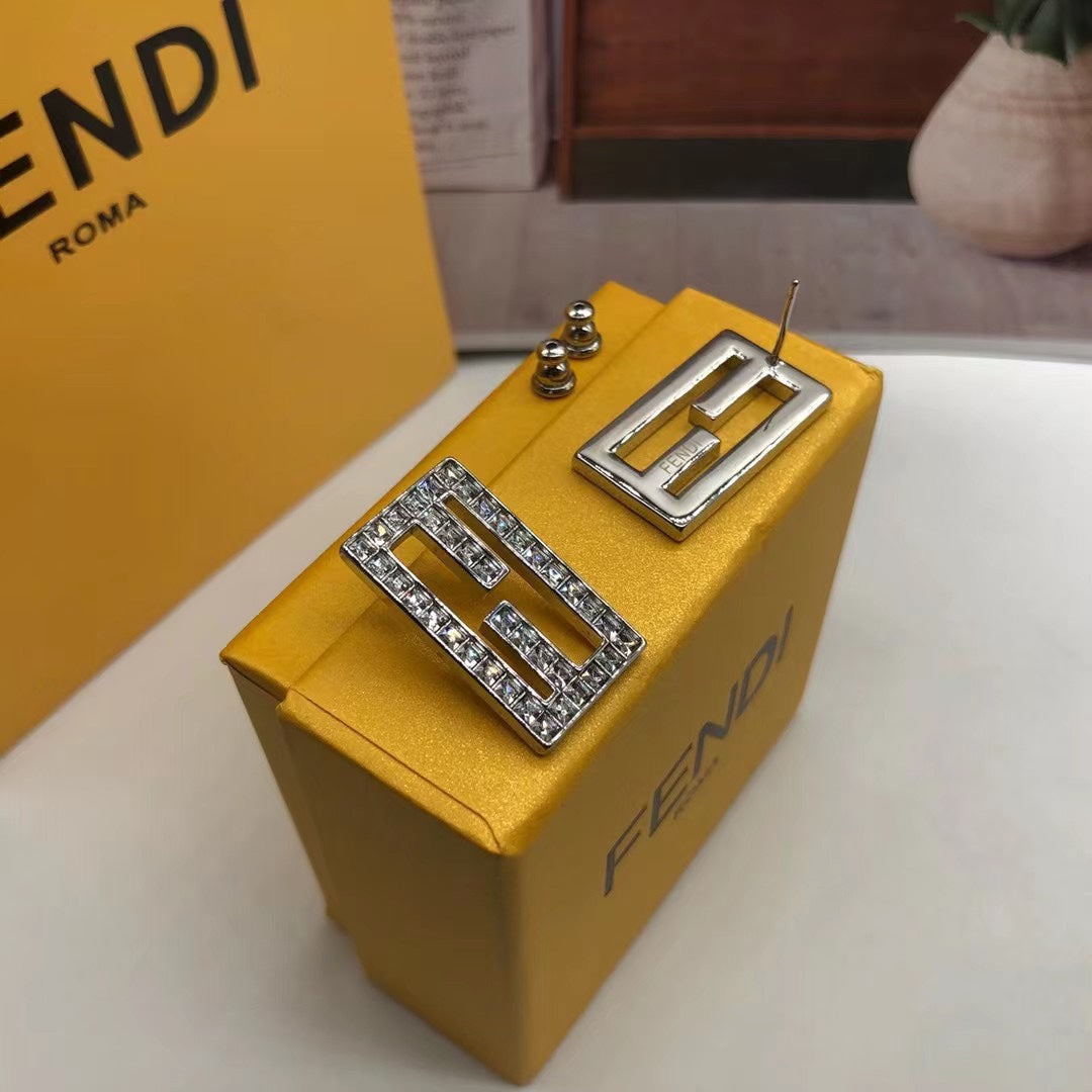 2025 Rectangular earrings