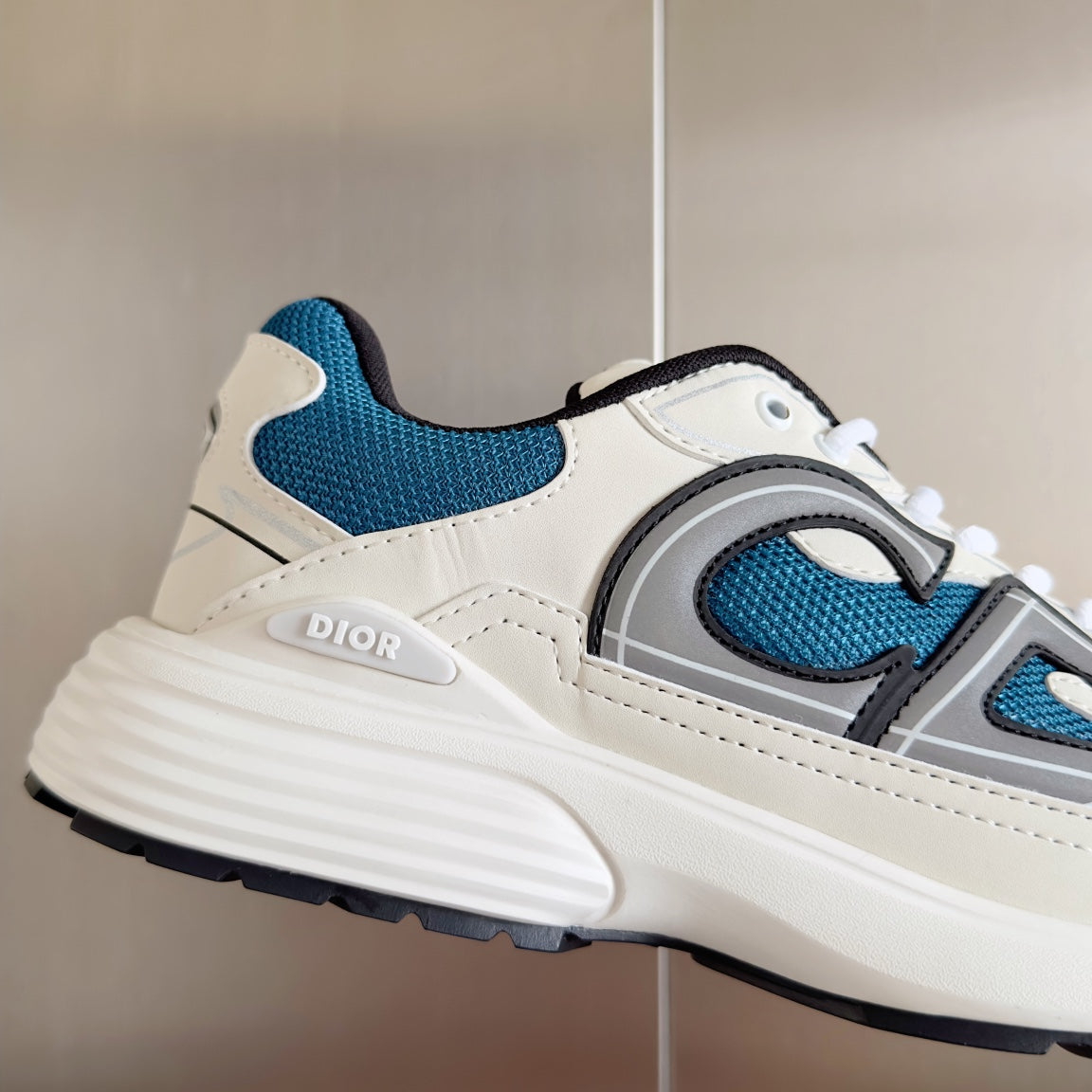 2025 1111 New color matching good quality shoes