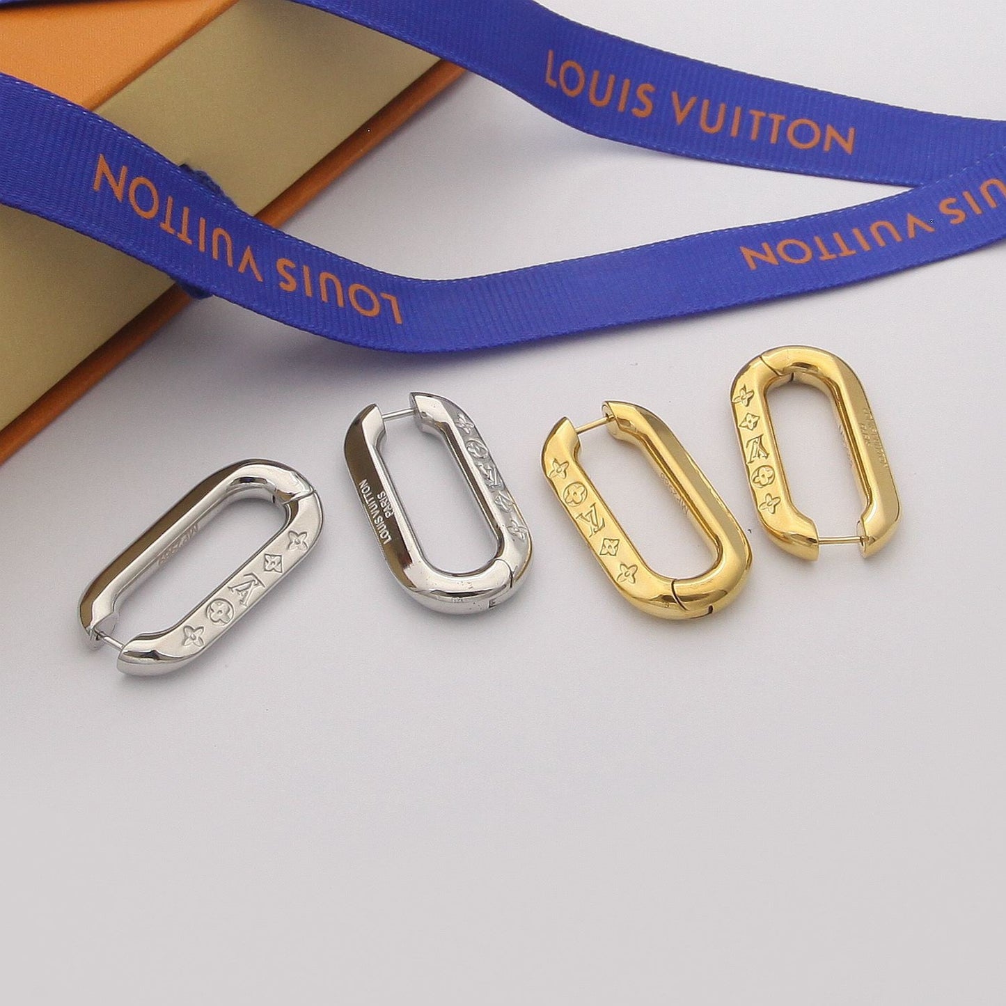 2025 2 Colors Edge Earrings