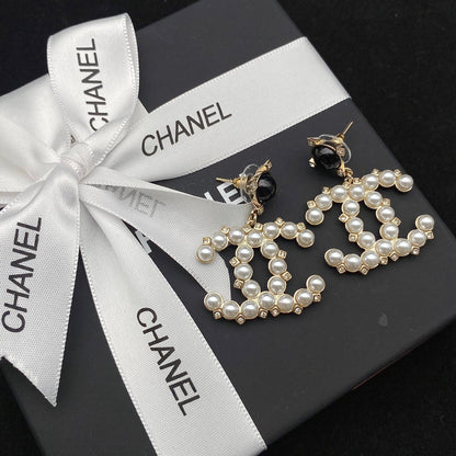 2025 Vinyl Diamond Pearl Earrings