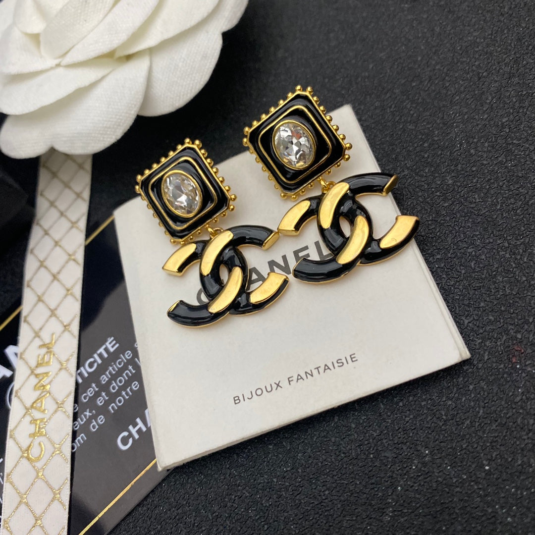 2025 Vintage Diamond Logo Drop Earrings