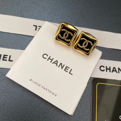 2025 Square Earrings