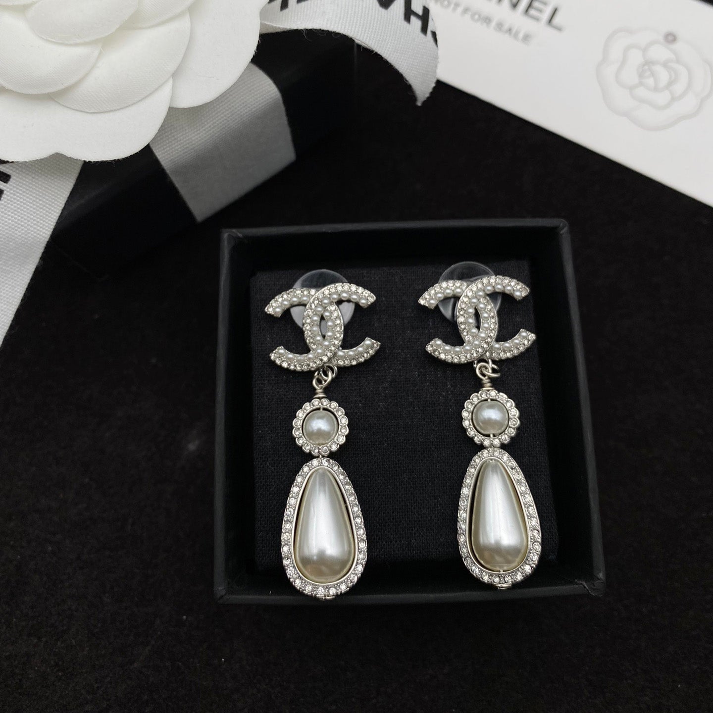 2025 Elegant Pearl Pendant Diamond Earrings