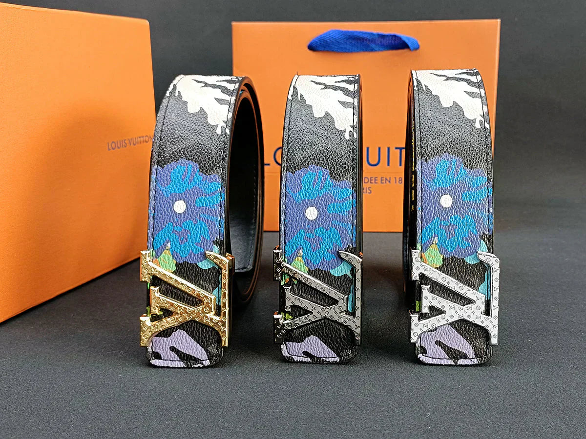 2025 3 Colors four-leaf clover graffiti carved belt