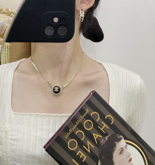 2025 Luxury Rhinestone Necklace