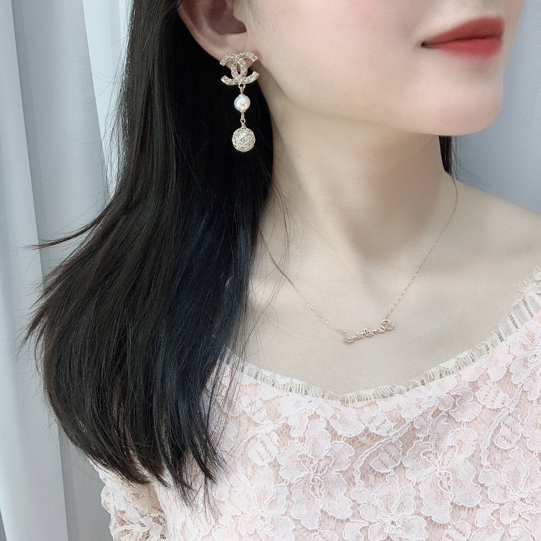 2025 Luxury Rhinestone Pearl Ball Pendant Earrings