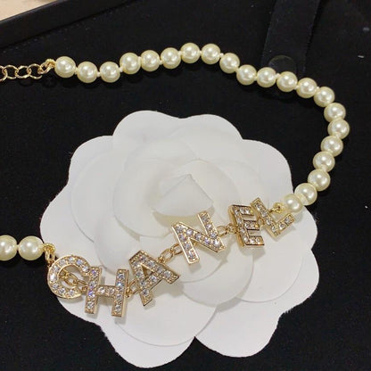 2025 Luxury Rhinestone Pearl Letter Necklace