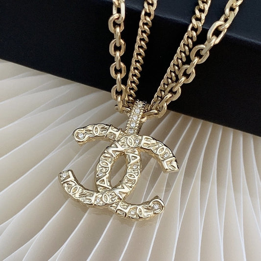 2025 Fashion Carved Double C Pendant Necklace