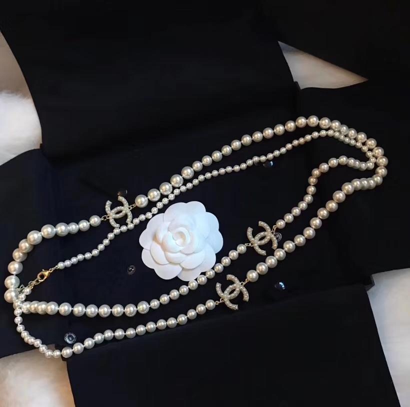 2025 Fashion irregular pearl necklace