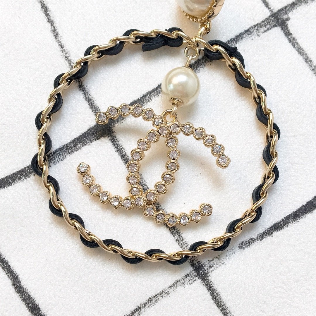 2025 Fashion hand-woven pendant earrings