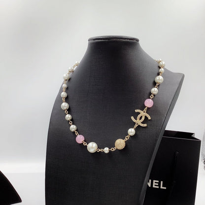 2025 Pink Pearl Side Necklace