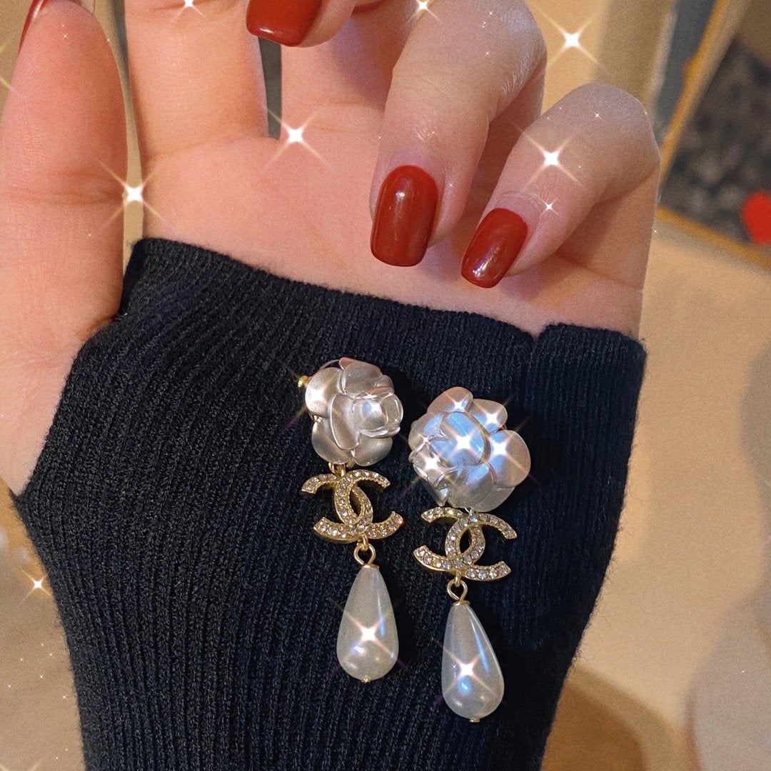 2025 Camellia Pearl Earrings