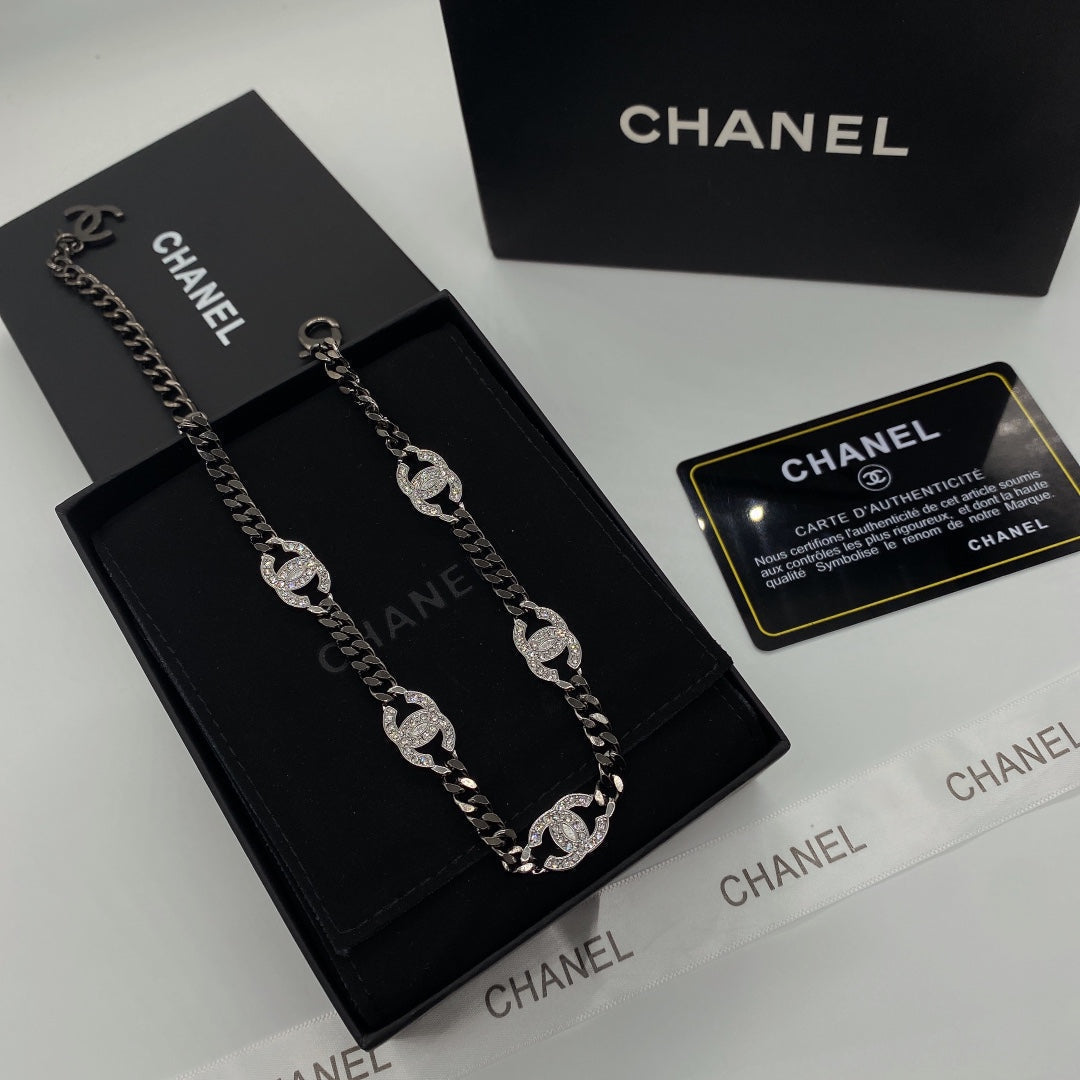 2025 Fashion Rhinestone Double C Necklace