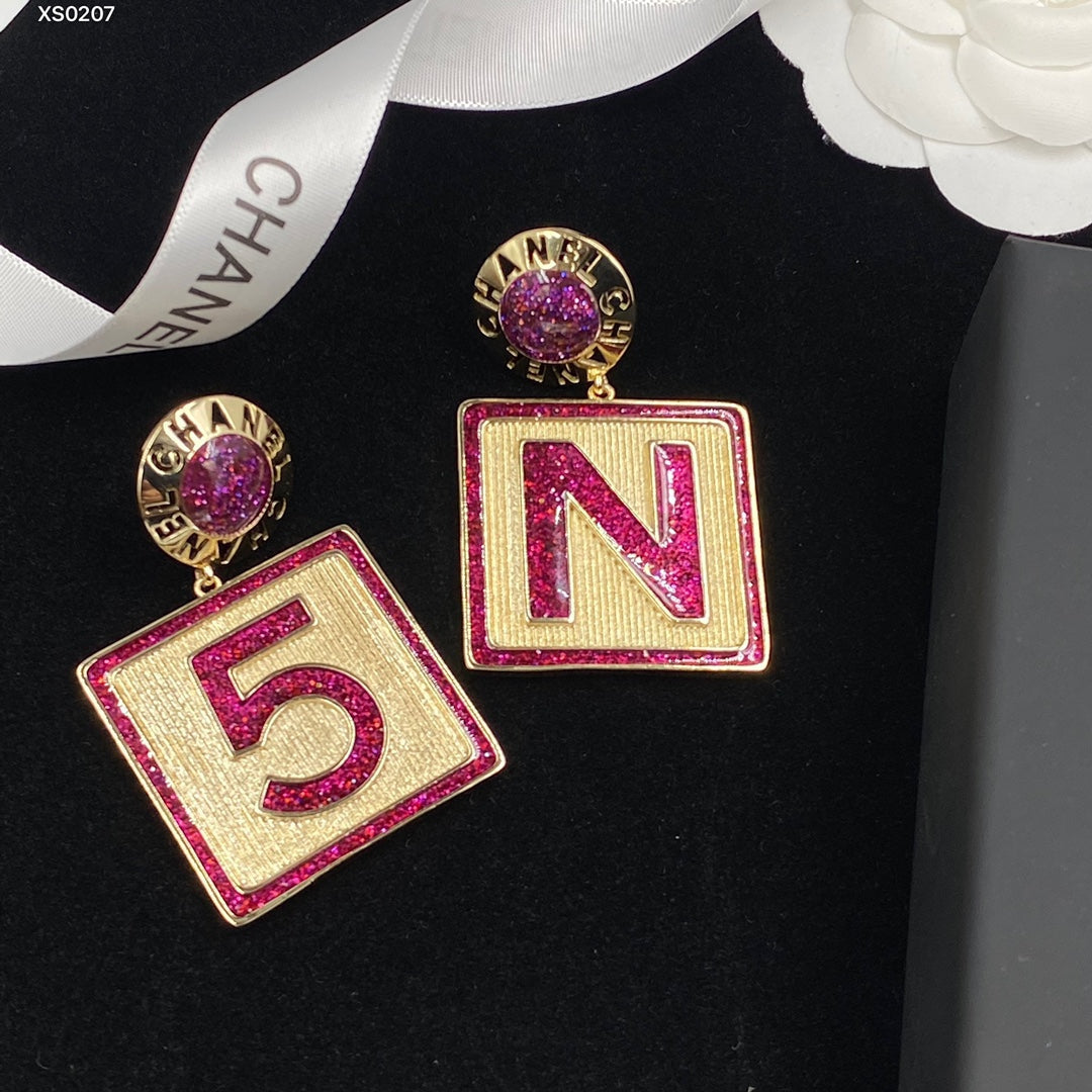 2025 Fashion Square Alphabet Pendant Earrings