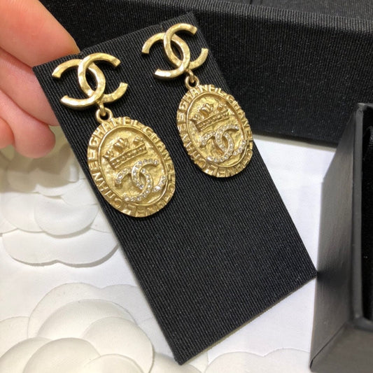 2025 Vintage gold coin relief palace earrings