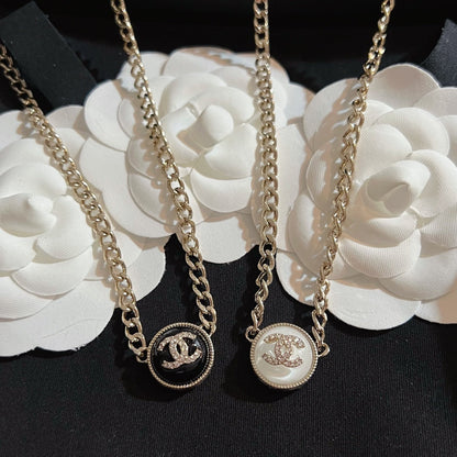 2025 Fashion Rhinestone Round Double C Necklace