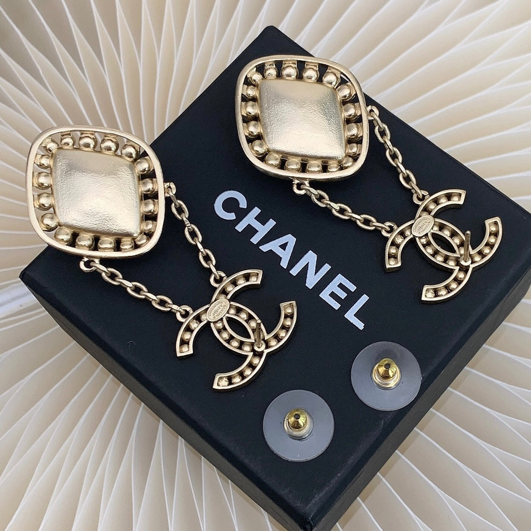 2025 Fashion Rhinestone Pendant Stud Earrings