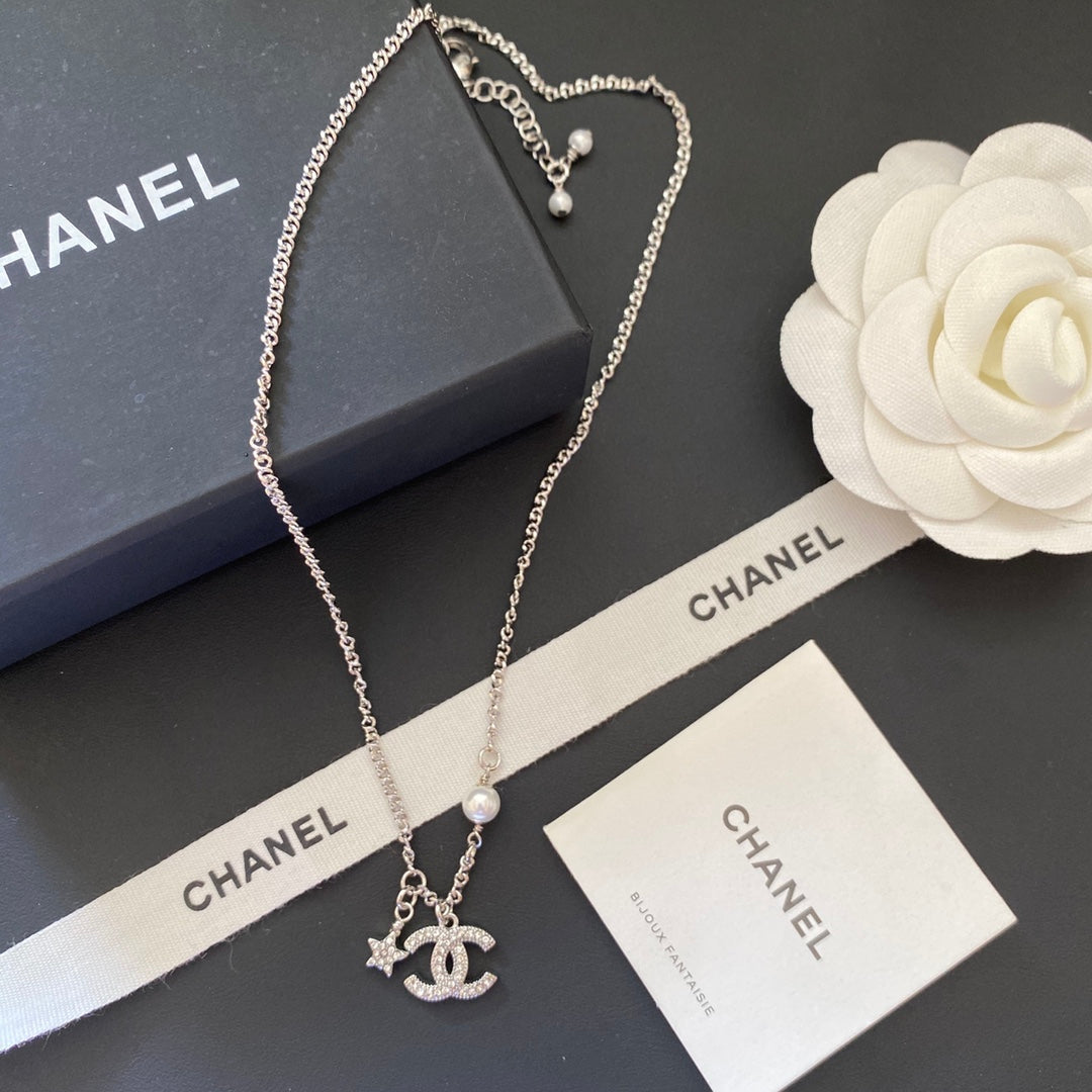 2025 Fashion Double C Pentagram Pendant Necklace