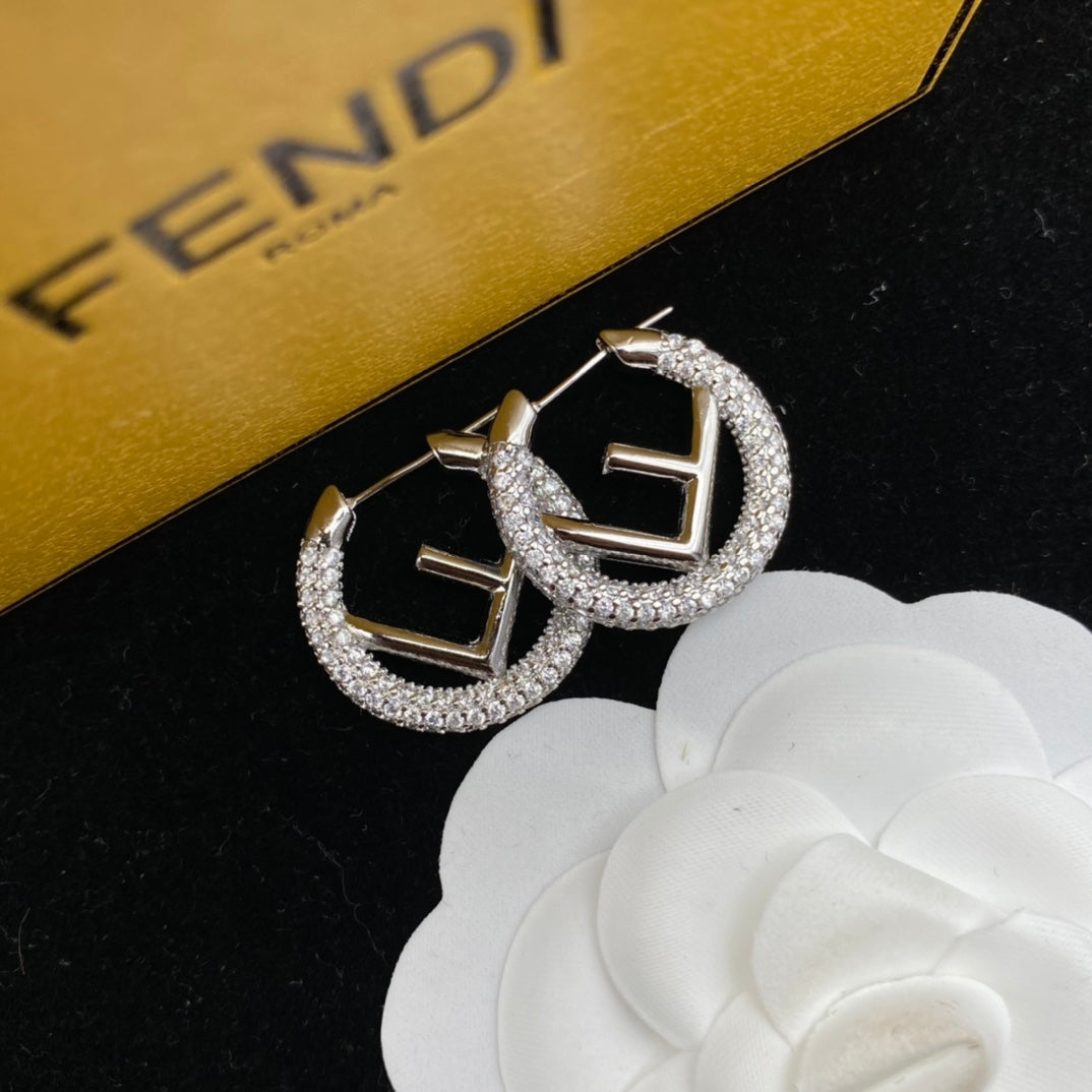 2025 Elegant rhinestone round letter earrings