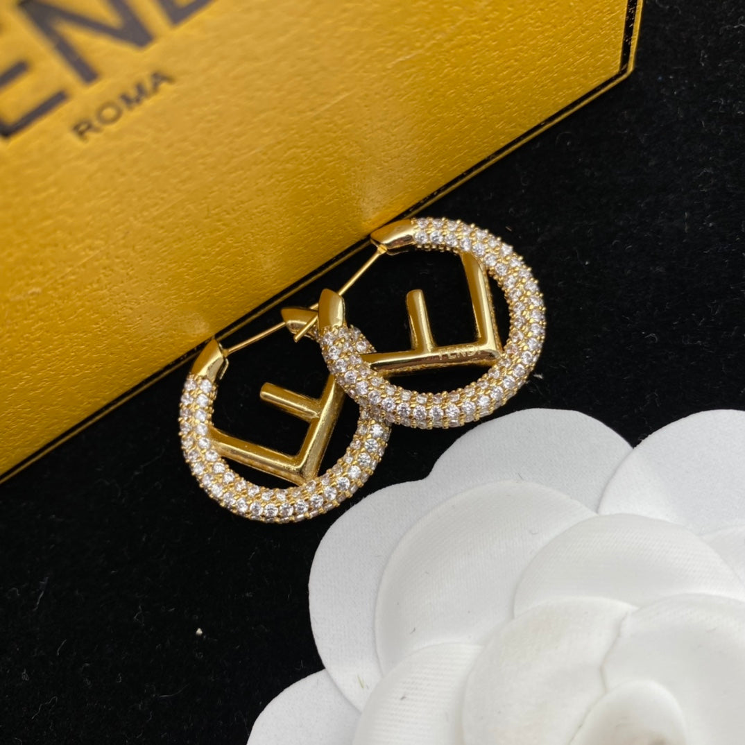 2025 Elegant rhinestone round letter earrings