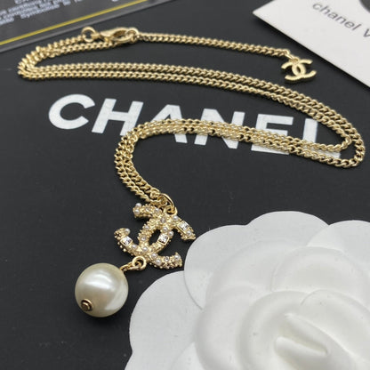 2025 Vintage Double C Rhinestone Pearl Pendant Necklace