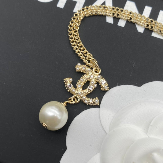 2025 Vintage Double C Rhinestone Pearl Pendant Necklace