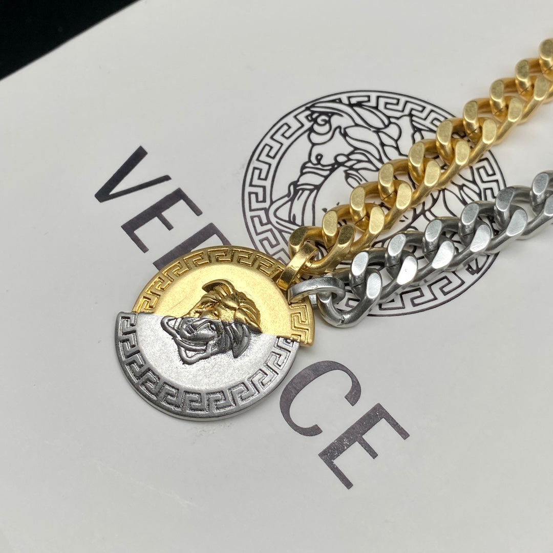 2025 Classic Half Gold Half Silver Lion Head Necklace