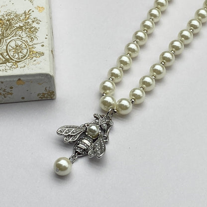 2025 Pearl Bee Pendant Necklace