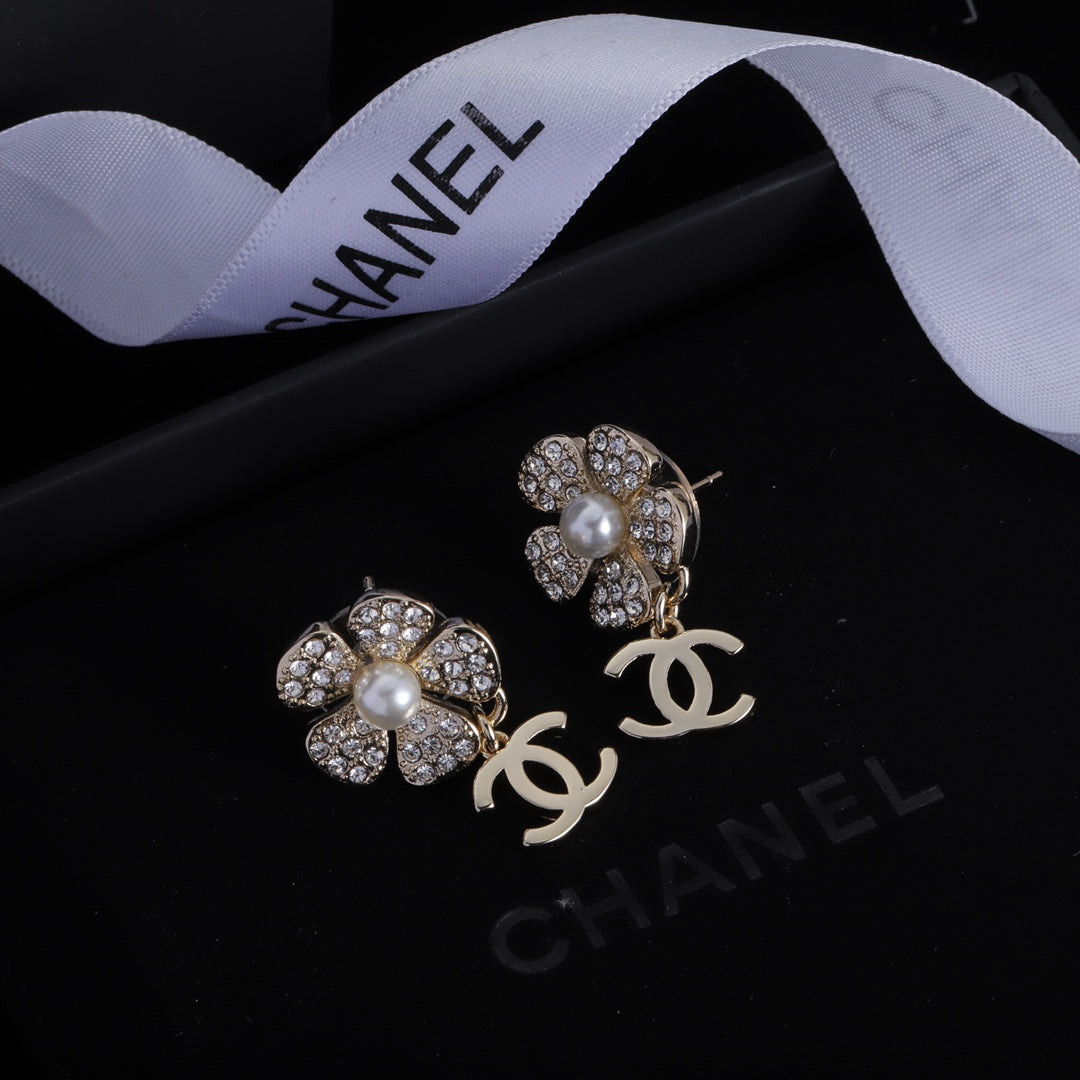 2025 Classic Double C Flower Pearl Rhinestone Earrings