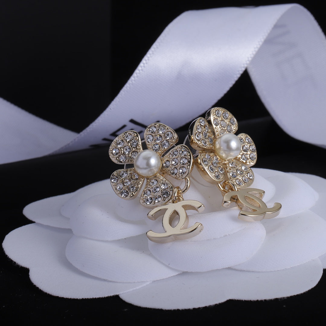 2025 Classic Double C Flower Pearl Rhinestone Earrings