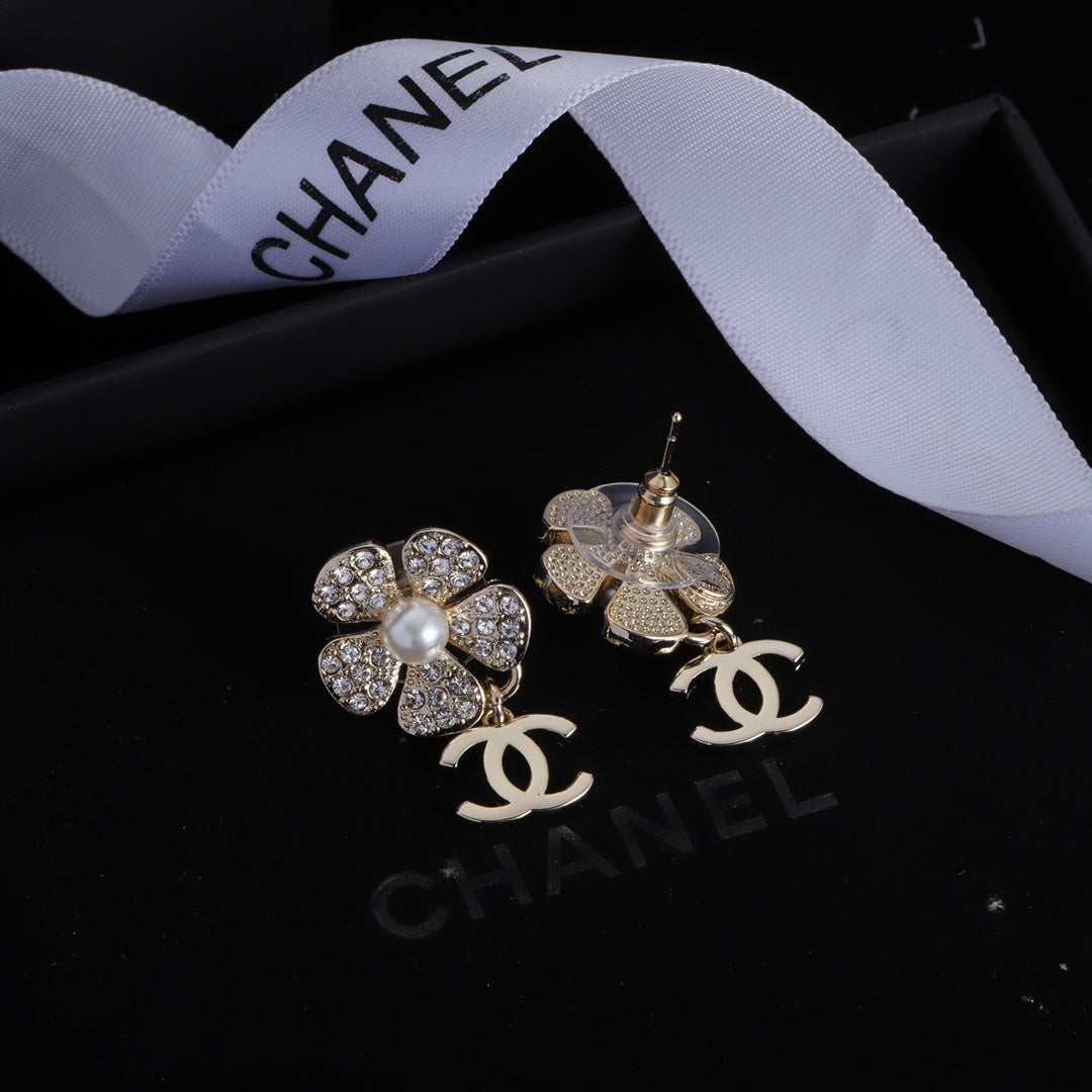 2025 Classic Double C Flower Pearl Rhinestone Earrings