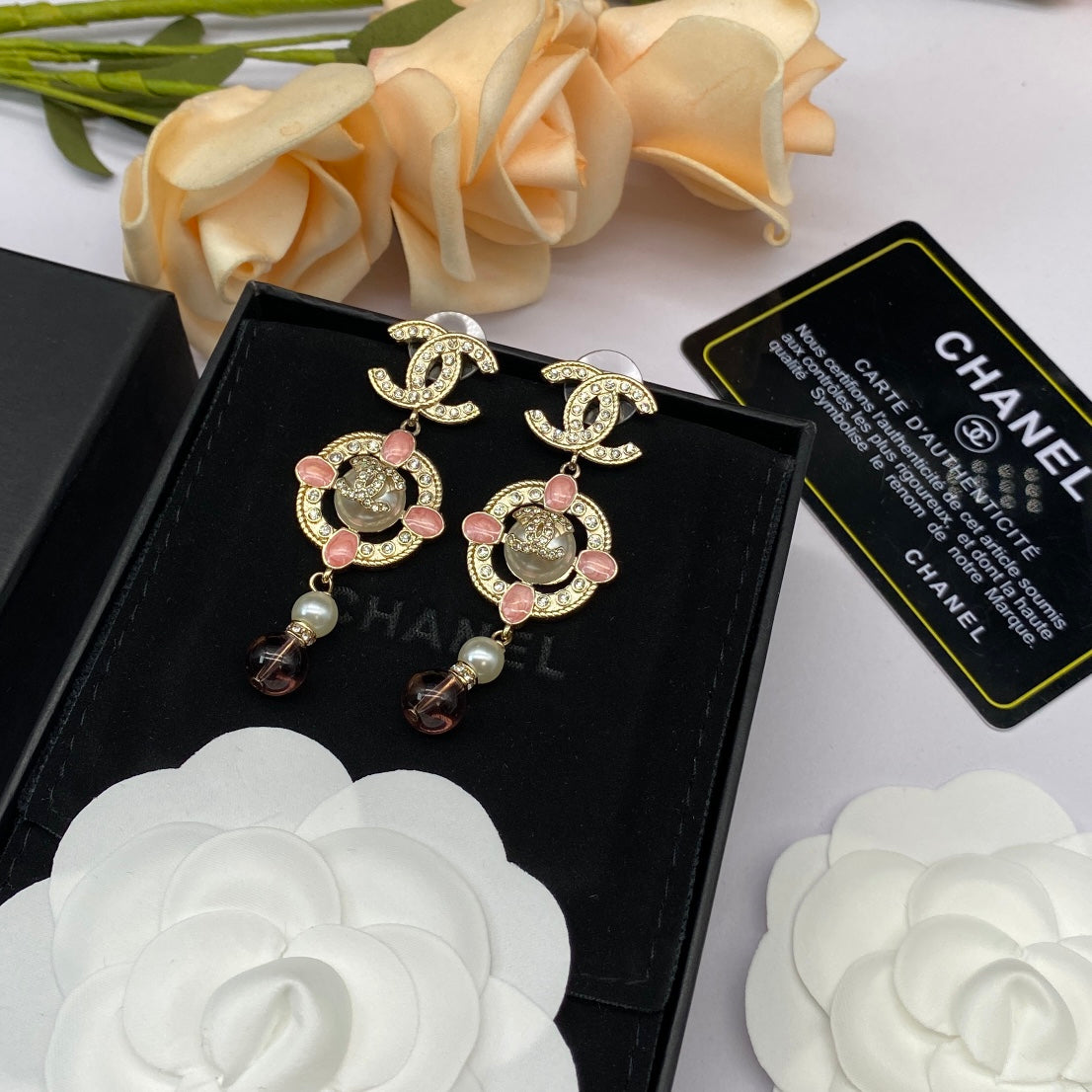 2025 Fashion double C rhinestone pearl drop earrings