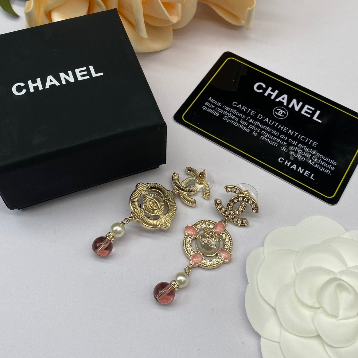 2025 Fashion double C rhinestone pearl drop earrings