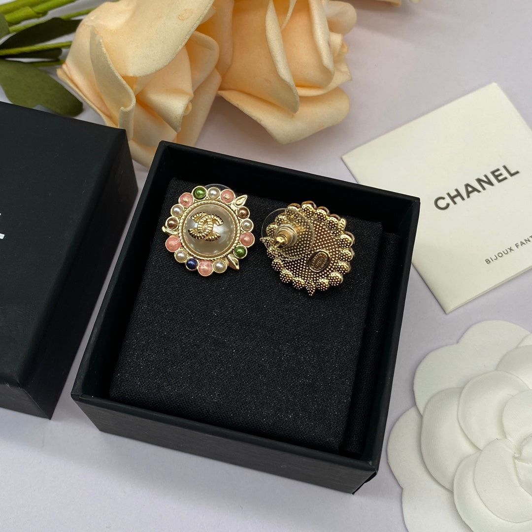 2025 Fashion double C pearl sunflower round earrings