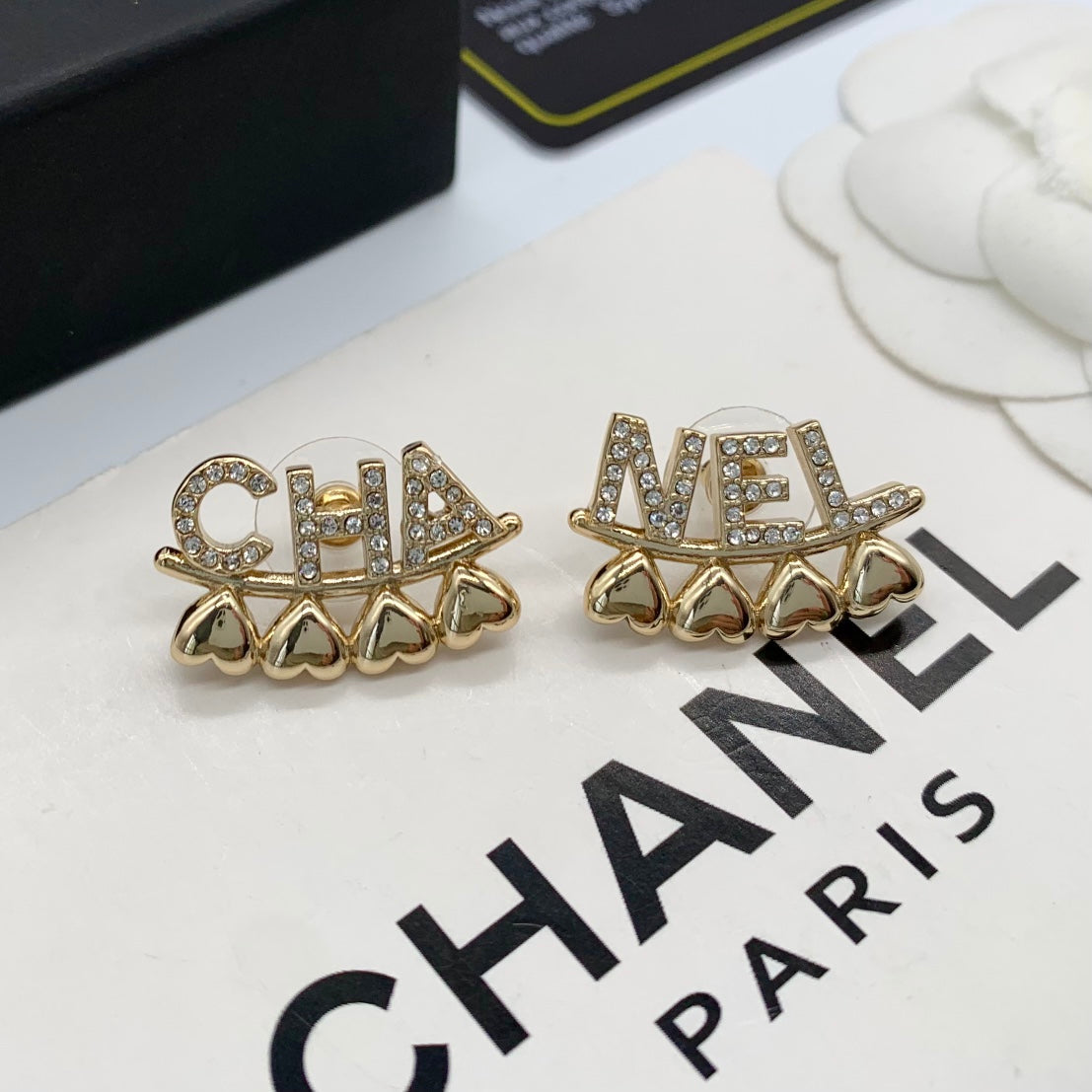 2025 Classic CHA letter heart pendant earrings