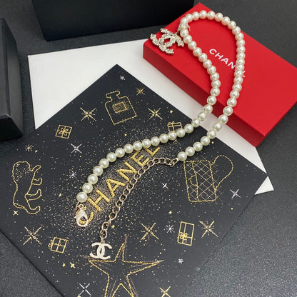 2025 Fashion CC pearl pendant necklace