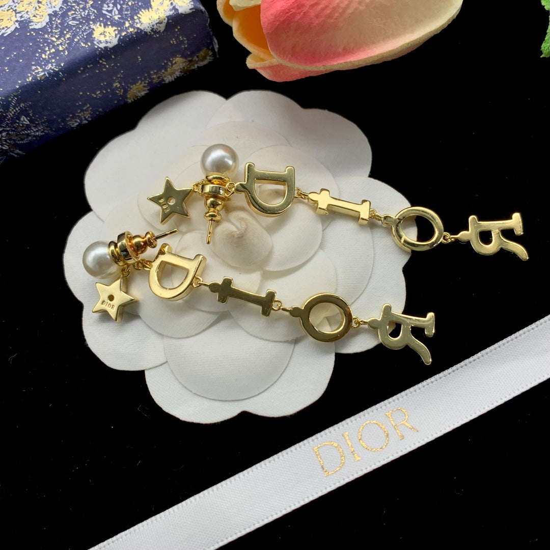 2025 Fashion rhinestone star pendant earrings