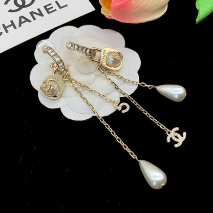 2025 Fashion Rhinestone Pearl Dangle Earrings