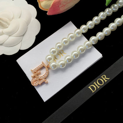 2025 Fashion CD pearl necklace