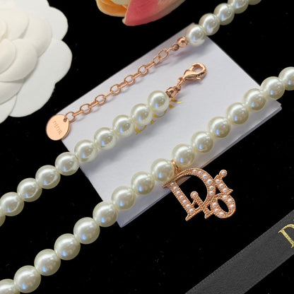 2025 Fashion CD pearl necklace