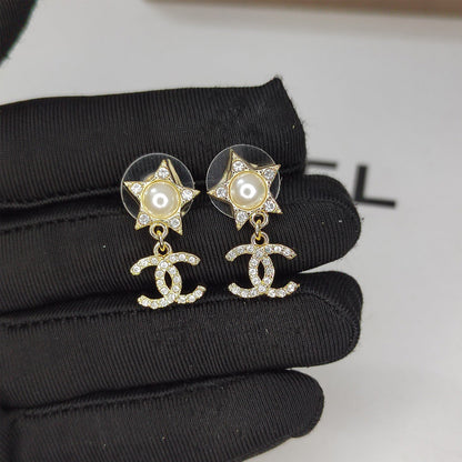 2025 Luxurious diamond pentagram earrings